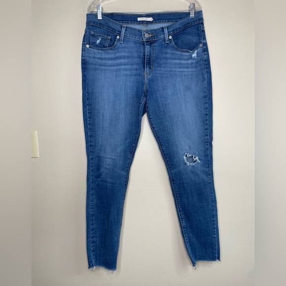 Levi’s Curvy Skinny Distressed Jeans Medium Wash Size 32 - Picture 1 of 11